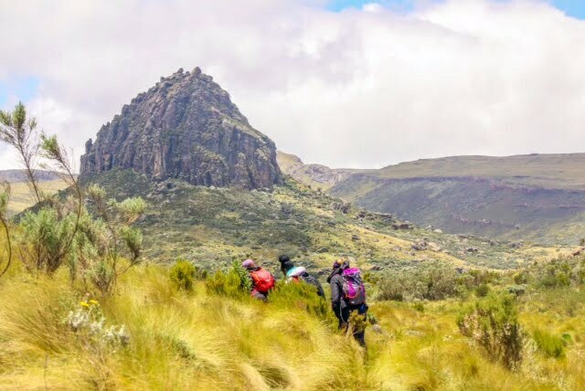 Mount Satima & Dragons Teeth Hike - Wild Springs