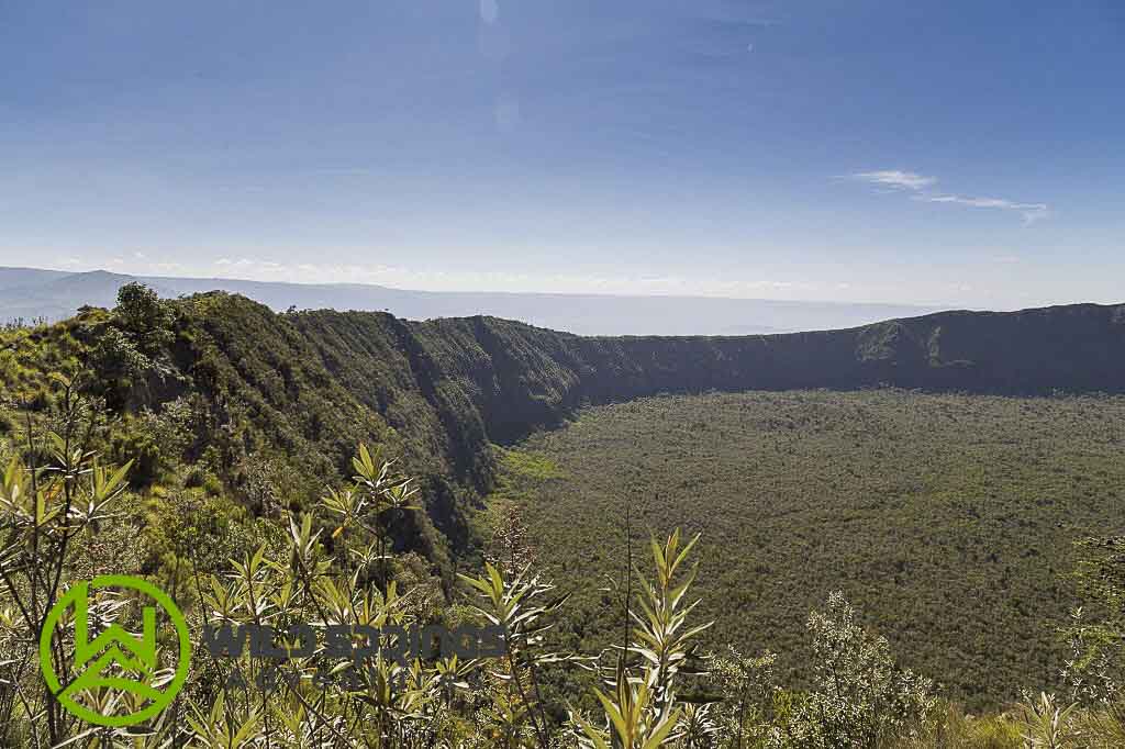 How long does it take to climb Mount Longonot?